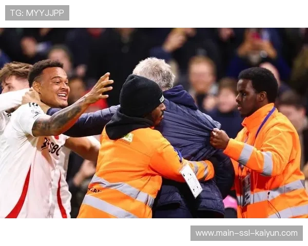 富勒姆90分钟遭三度绝杀，防守阵型维持能力待提升